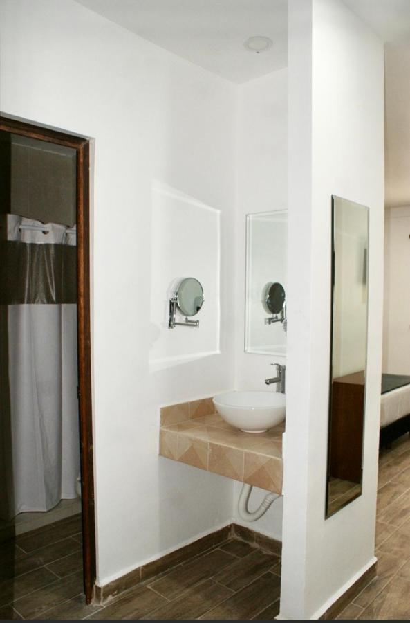 Hotel Capital Frontera Monclova Esterno foto