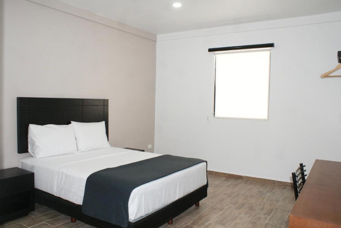Hotel Capital Frontera Monclova Esterno foto