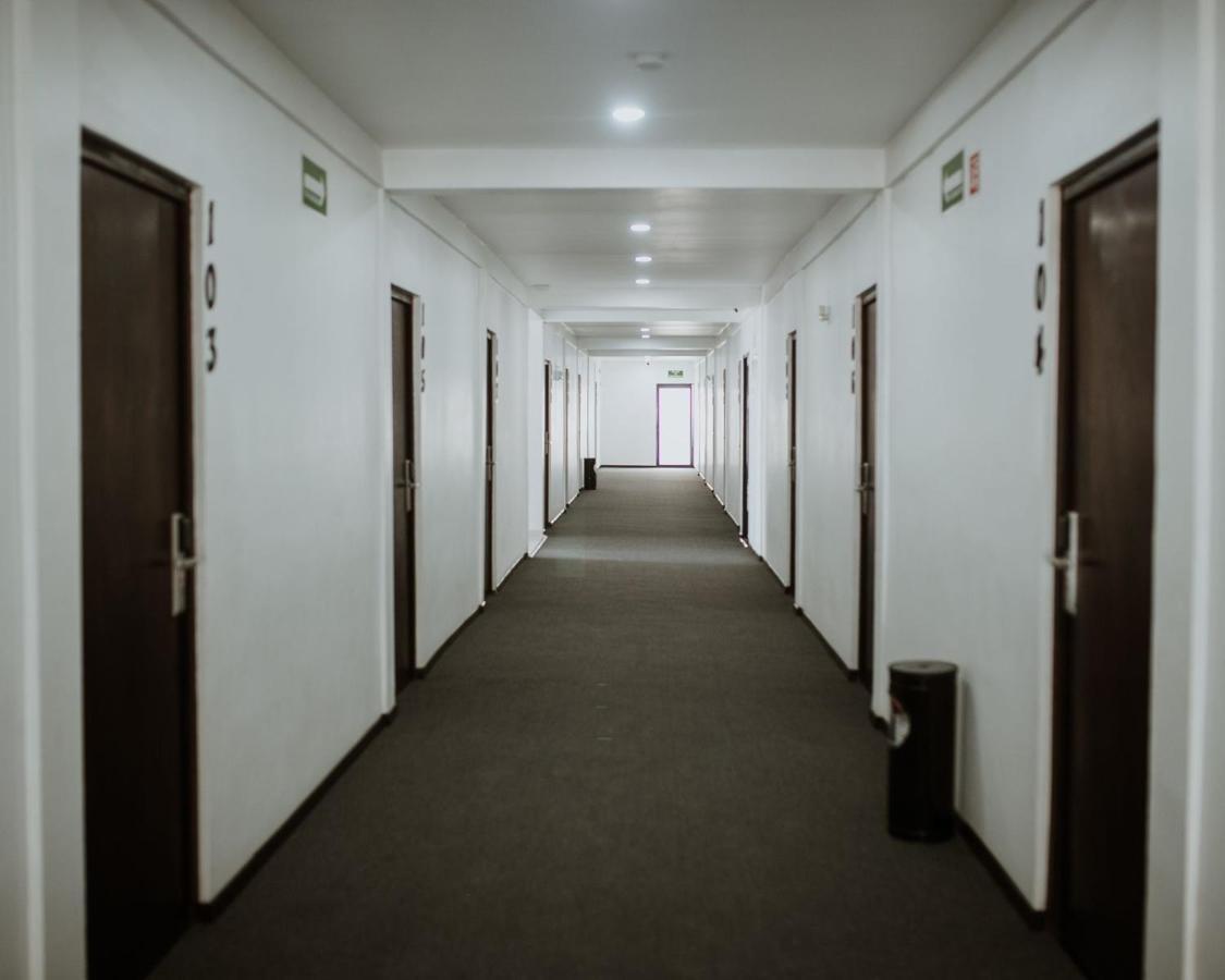 Hotel Capital Frontera Monclova Esterno foto