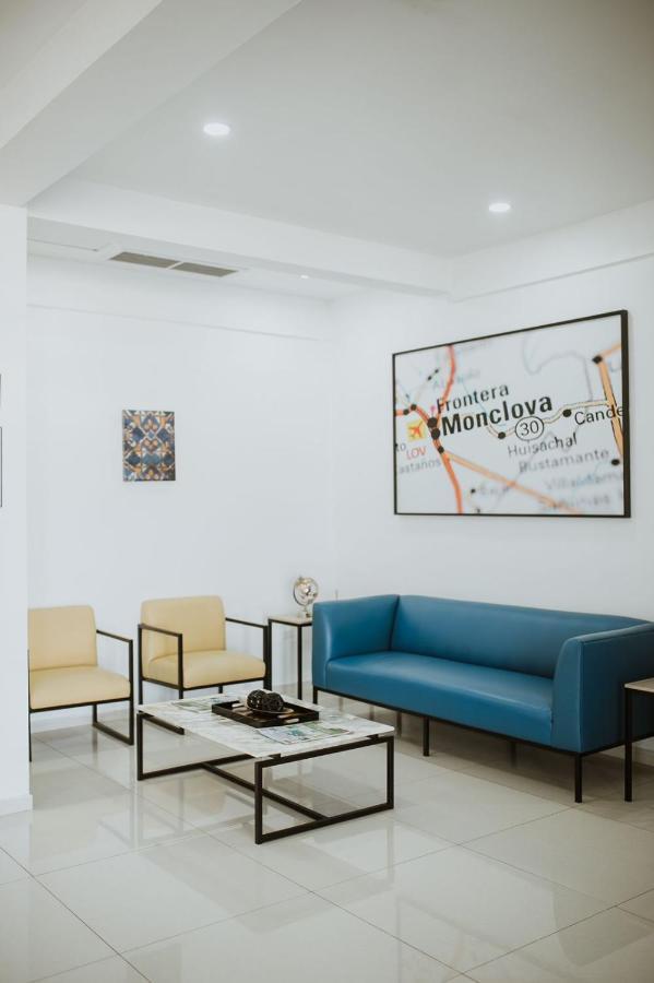 Hotel Capital Frontera Monclova Esterno foto